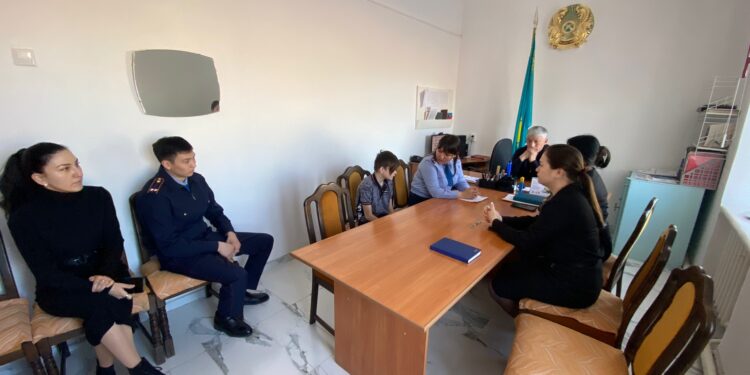 Инспекторы по делам несовершеннолетних проводят профилактические беседы с учащимися школ Бородулихинского района