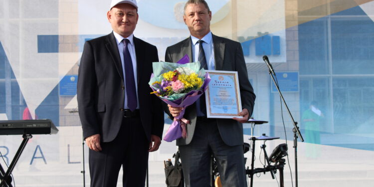 Кеншілер күні тойланды