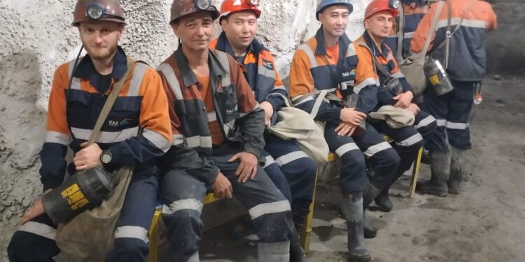 Шахтердің бір күні