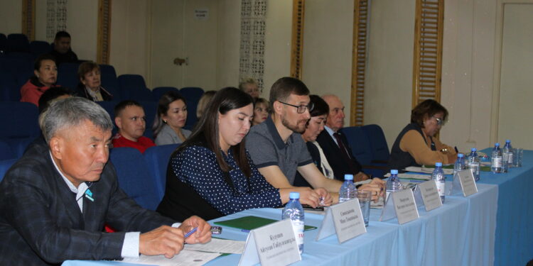 Көшпелі депутаттық фракция отырысы өтті