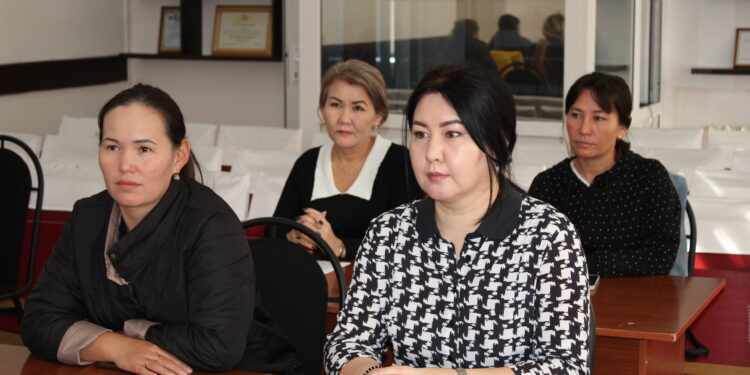 Поддержка многодетных и малообеспеченных семей