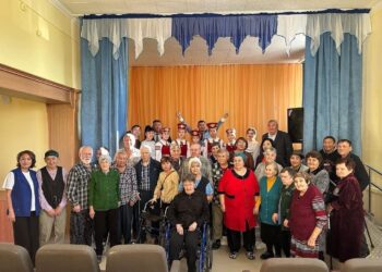 Дорогие мои старики