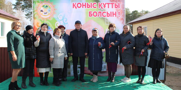 Жаңа тұрғын үйдің кілттері табысталды