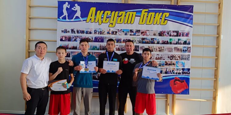 Боксеры покоряют Республиканский турнир