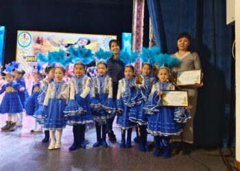 Танцевальные группы воплотили  казахский дух на сцене