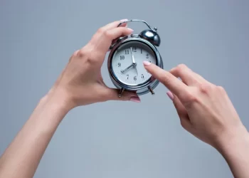 Бір сағат, бір белдеу – үйлесім бастауы