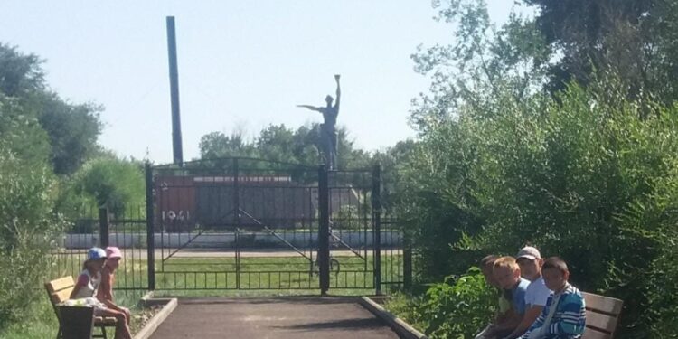 Земля богата историей