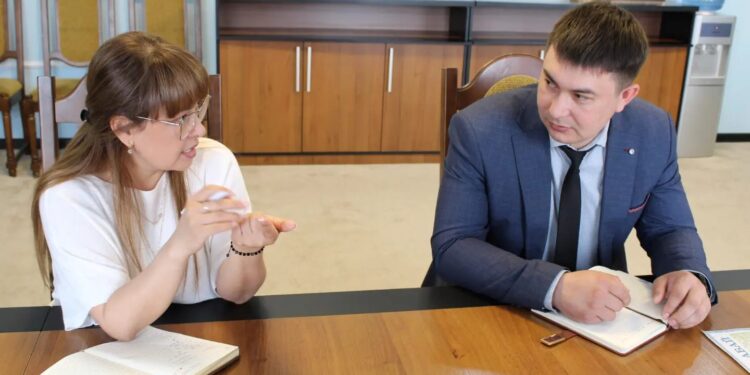 Жолдар жөнделіп, көшелер жарықтандырылады