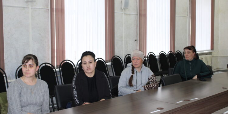 Содействие многодетным и малообеспеченным семьям