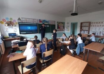 Сотрудники ОЧС Бородулихинского района провели интерактивные занятия в образовательных учреждениях