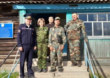 В связи пожароопасным периодам Отдел по ЧС  в составе мобильно группы провели профилактический рейд в лесном массиве Камышенского лесничества.