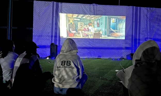 Ашық аспан астында…