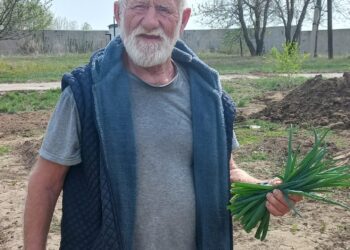 Кто первый в труде, тому слава везде!