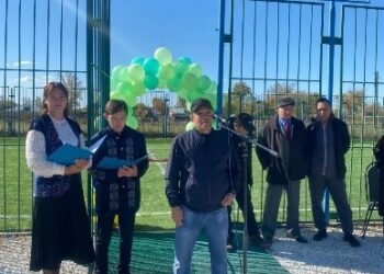 Футбол алаңы ашылды