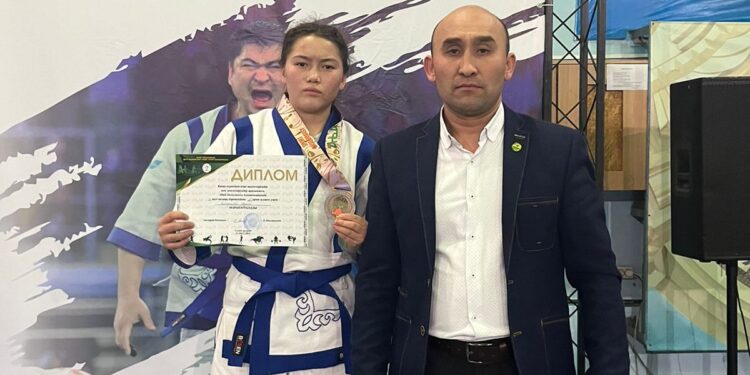 Спортивные достижения юных борцов из Бородулихинского района