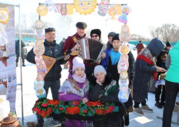 Проводили зиму