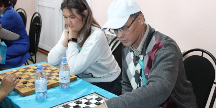 Соревнования по шахматам и шашкам среди лиц с ограниченными возможностями