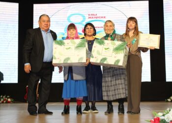 Ардагерлер  ән салған күн