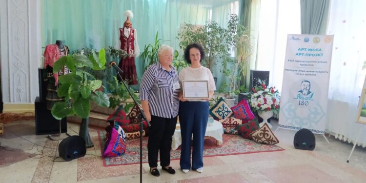 «Наследие Абая»:  арт-мост дружбы между Бородулихой и Алтаем