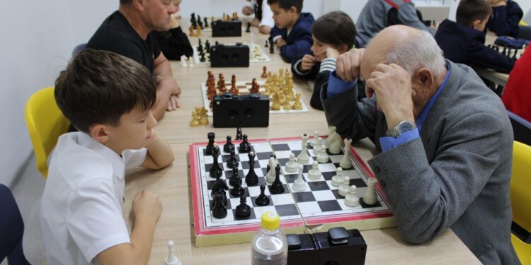Шахматный турнир ветеранов: игра поколений