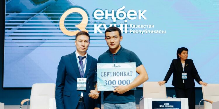 От шахты до сцены:  сила простого труда