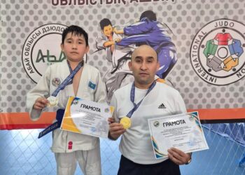 ЖАС ДЗЮДОШЫЛАР ЖЕҢІСПЕН ОРАЛДЫ