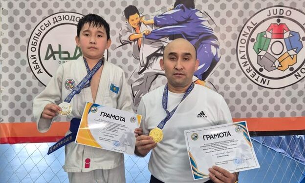 ЖАС ДЗЮДОШЫЛАР ЖЕҢІСПЕН ОРАЛДЫ