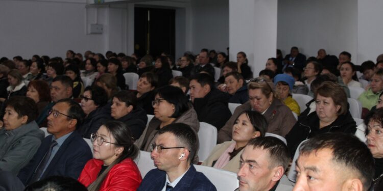 Советник Президента РК  выступил с разъяснением Послания