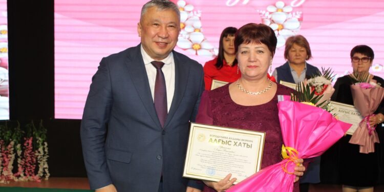 Женщинам — слова  благодарности и признания