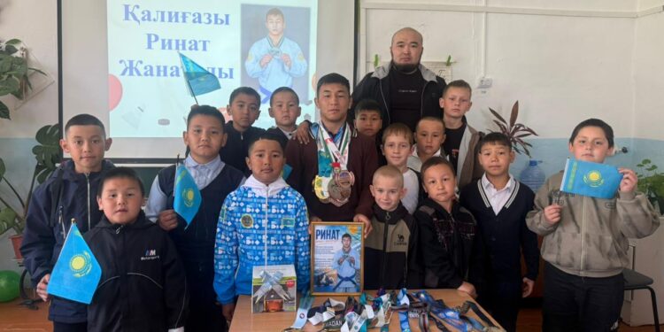 Встреча учащихся с чемпионом мира по джиу-джитсу